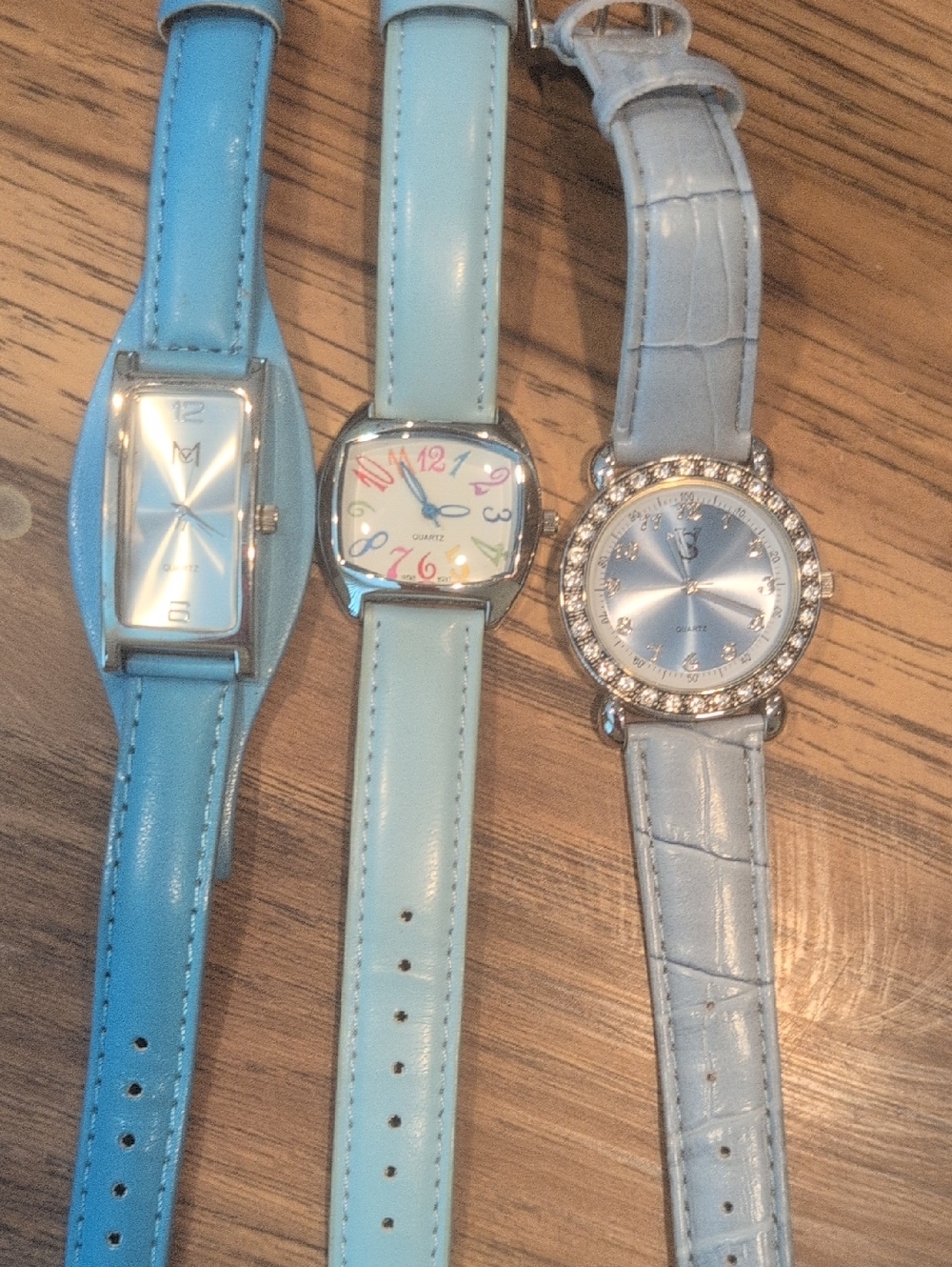 Light Blue Women's Fashion Quartz Watch - Stylish Pastel Strap